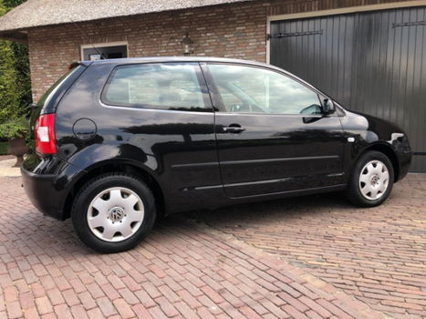 Volkswagen Polo - 1.4-16V Comfortline Nieuwe APK- Clima - 1