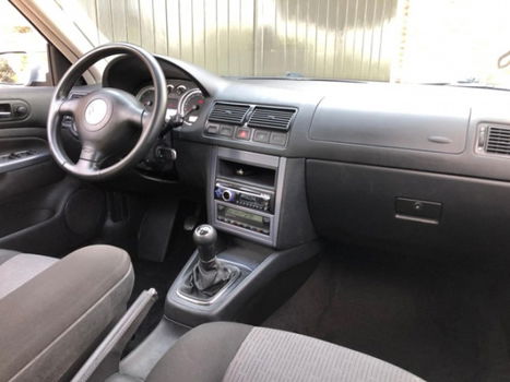 Volkswagen Golf - 1.4-16V Ocean -5 Deurs- Nieuwe APK- Clima - 1