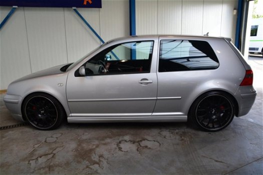 Volkswagen Golf - 1.8-20V Turbo GTI Edition 25 Jaar Jubileum uitvoering - 1