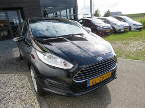 Ford Fiesta - 1.0 Style Navi Airco Bluetooth - 1