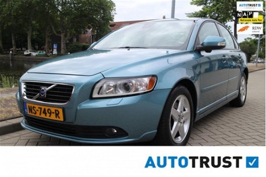 Volvo S40 - 2.4 Momentum AIRCO_AUTOMAAT_NETTE AUTO - 1