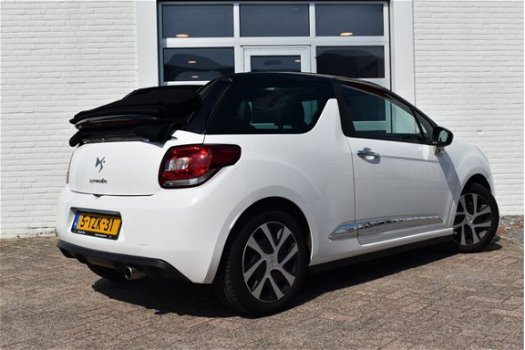 Citroën DS3 Cabrio - 82 VTi SO CHIC | NAVI | Airco | ECC | Parkeerhulp NU RIJKLAAR GEEN AFL. Kosten - 1