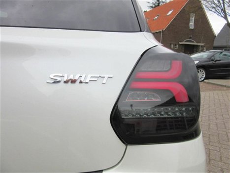 Suzuki Swift - 1.2 White & Black edition - DEMO, Tot 10 jaar Garantie - 1