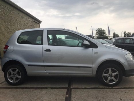 Volkswagen Fox - 1.2 Trendline Bj.2007 / Lm velgen / 136dkm - 1