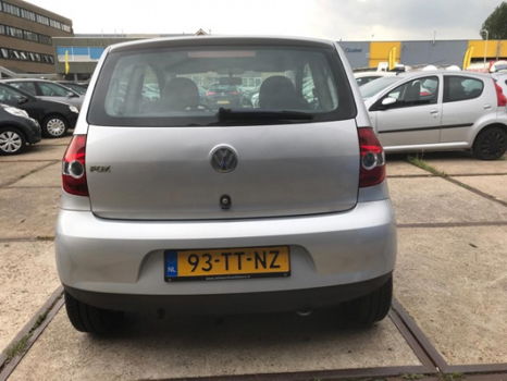 Volkswagen Fox - 1.2 Trendline Bj.2007 / Lm velgen / 136dkm - 1