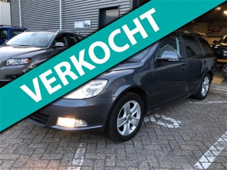 Skoda Octavia Combi - 1.2 TSI Ambition Business Line DSG automaat navigatie clima lm-velgen cruise c - 1