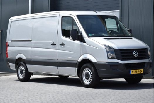 Volkswagen Crafter - 2.0 TDI L2H1 Airco Navi 3 Sits €179, - P/mnd - 1