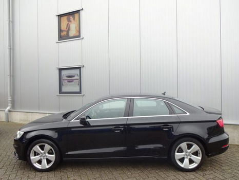 Audi A3 Limousine - 1.6 TDI Xenon Sport-zetels Nav Tel SAmbition Pro Line Plus - 1