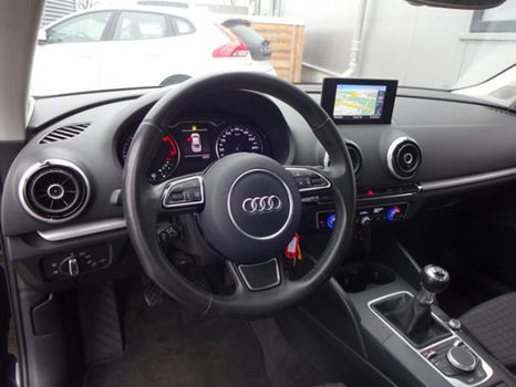 Audi A3 Limousine - 1.6 TDI Xenon Sport-zetels Nav Tel SAmbition Pro Line Plus - 1