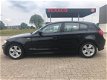 BMW 1-serie - 118d Corporate Business Line GEZOCHT ALLE MERKEN EN TYPE S, S BUSSEN EN 4X4 - 1 - Thumbnail