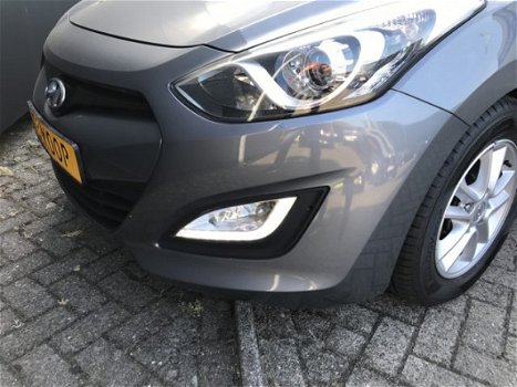 Hyundai i30 - 1.6i Automaat 5-drs 1.6i-16v i-motion - 1