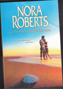Nora RobertsGeheimen onder de zon - 1