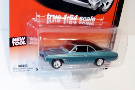 1:64 AutoWorld AWO64001-5B Buick Gran Sport 1967 - 2