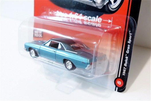 1:64 AutoWorld AWO64001-5B Buick Gran Sport 1967 - 3