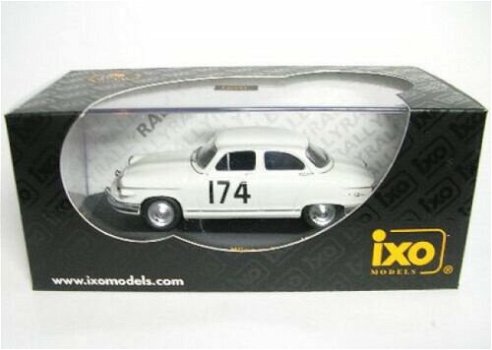 1:43 Ixo RAC082 Panhard PL 17 Winner Rallye Monte Carlo 1961 #174 - 2