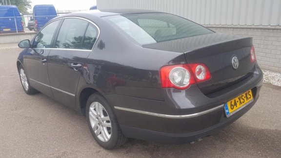 Volkswagen Passat - 1.9 TDI Sportline - 1