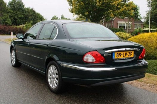 Jaguar X-type - 2.0 V6 156pk Automaat Business Edition Plus ECC/Cruise - 1