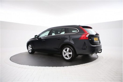 Volvo V60 - 2.0 D3 136Pk, Navigatie, Trekhaak, Winter en zomerset - 1