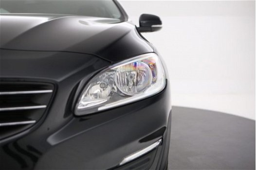 Volvo V60 - 2.0 D3 136Pk, Navigatie, Trekhaak, Winter en zomerset - 1