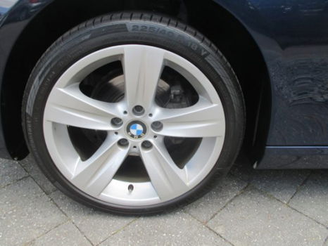 BMW 3-serie Coupé - 320i High Executive *96000 km - 1