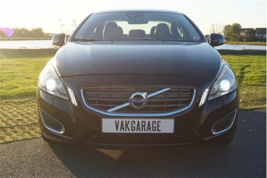 Volvo S60 - 1.6 DRIVE Summum | Leder bekl. | Navi - 1