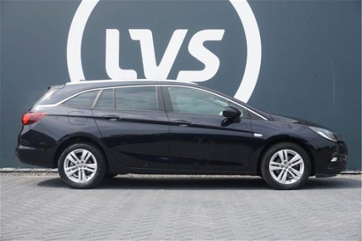 Opel Astra Sports Tourer - 1.4 TURBO Online Edition - CLIMATE - NAVI - AGR STOEL - PARKEERHULP - 1