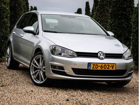 Volkswagen Golf - 1.4 TSI 123 Pk 5 Drs Airco Cruise-control R20 velgen - 1