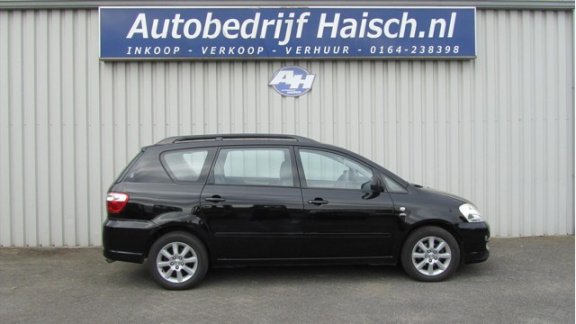 Toyota Avensis Verso - 2.0 D4-D 6-SEATER - 1
