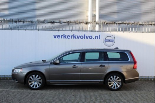 Volvo V70 - T4 Powershift Limited Edition + Luxury - 1