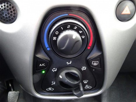 Citroën C1 - 1.0 e-VTi Feel Airco/Radio-USB/Bluetooth/Centrale deurvergrendeling/1e Eigenaar - 1