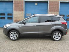 Ford Kuga - 1.6 Titanium Plus