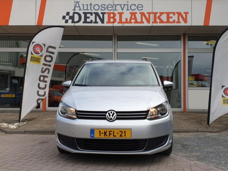 Volkswagen Touran - 1.2 TSI Comfortline BlueMotion 7p. BJ.2013 / 7 Persoons / Navigatie - 1