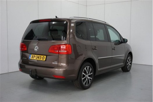 Volkswagen Touran - 1.6 TDI Comfortline BlueMotion 7p. | Leer | Navigatie | Panoramadak | - 1