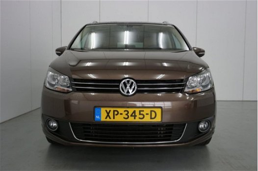 Volkswagen Touran - 1.6 TDI Comfortline BlueMotion 7p. | Leer | Navigatie | Panoramadak | - 1