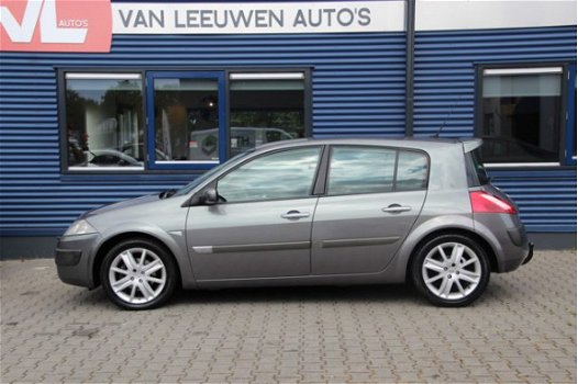 Renault Mégane - 2.0-16V Privilège Luxe | Lederen bekleding | Xenon | APK 02-07-2020 - 1