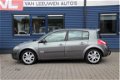 Renault Mégane - 2.0-16V Privilège Luxe | Lederen bekleding | Xenon | APK 02-07-2020 - 1 - Thumbnail