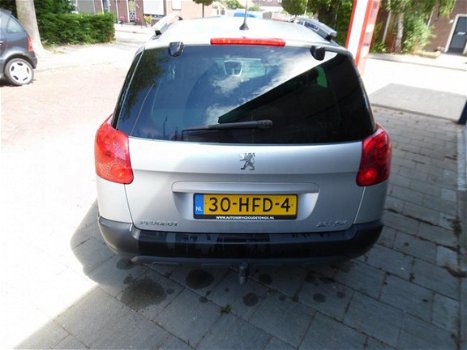 Peugeot 207 SW Outdoor - 1.6 VTi XS Weinig KM / Trekhaak - 1