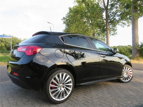 Alfa Romeo Giulietta - 1.4i Turbo Progression met Vele Opties - 1