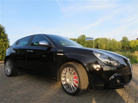 Alfa Romeo Giulietta - 1.4i Turbo Progression met Vele Opties - 1