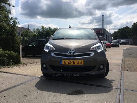 Toyota Verso S - 1.3 VVT-i Aspiration Achteruitrijcamera | Cruise control, Climate control | Navigat - 1