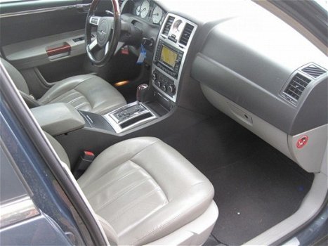 Chrysler 300C Touring - 3.0 V6 CRD - 1