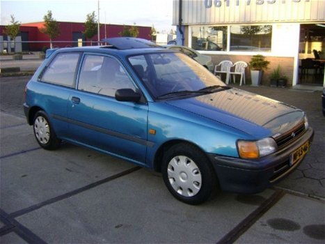 Toyota Starlet - 1.3 XLi - 1