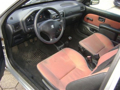 Peugeot 106 - 1.1 XR - 1