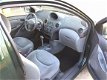 Toyota Yaris - 1.3 VVT-i 3-DRS/ AUTOMAAT/ AIRCO/ ELEC.RAMEN Lichte schade - 1 - Thumbnail