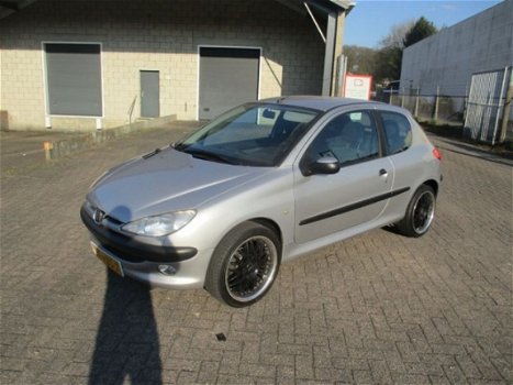 Peugeot 206 - 1.4 XT - 1