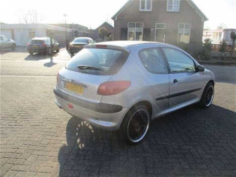 Peugeot 206 - 1.4 XT - 1