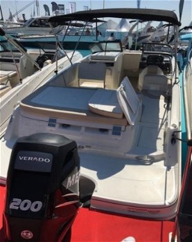 Bayliner VR6 Outboard - 8