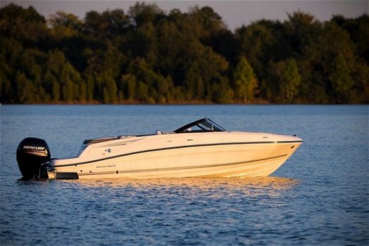 Bayliner VR5 Outboard - 2