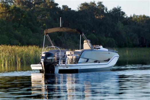 Bayliner Element XR7 - 3