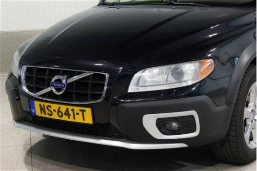 Volvo XC70 - D5 Aut. Leder Standkachel Trekhaak Xenon 205pk - 1